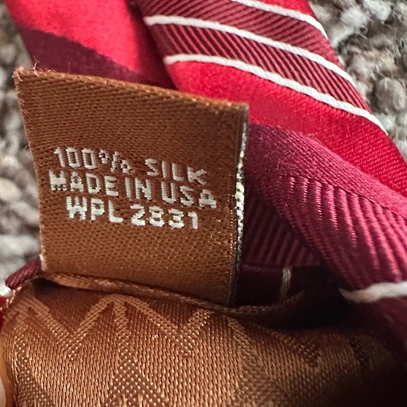 Michael Kors striped 100% silk tie, various reds - Picture 5 of 5